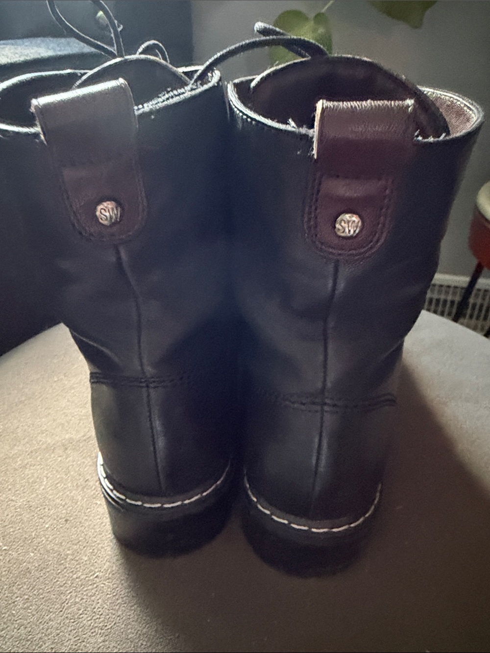 Vintage Stuart Weitzman Black & Brown Combat Leather Lace-Up Boots Womens 9 - Picture 5 of 11
